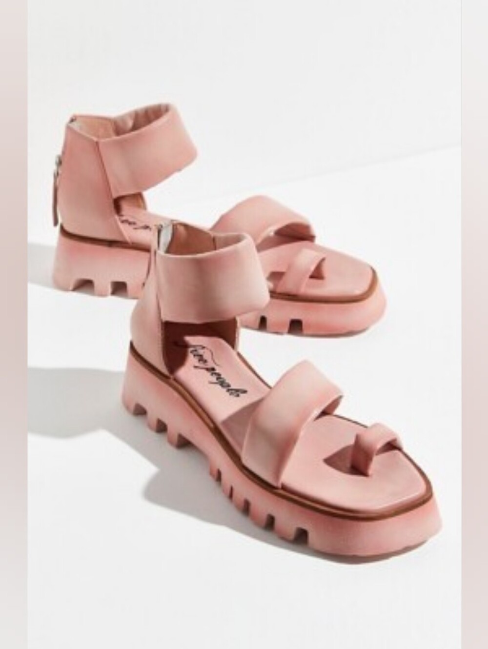 Free People Maddox Comfy Boho Light Pink Lug Sole Platform Sandals Size 40